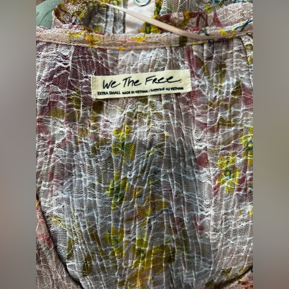 We The Free Sheer Floral Top - Pink and Green XS - Picture 6 of 7